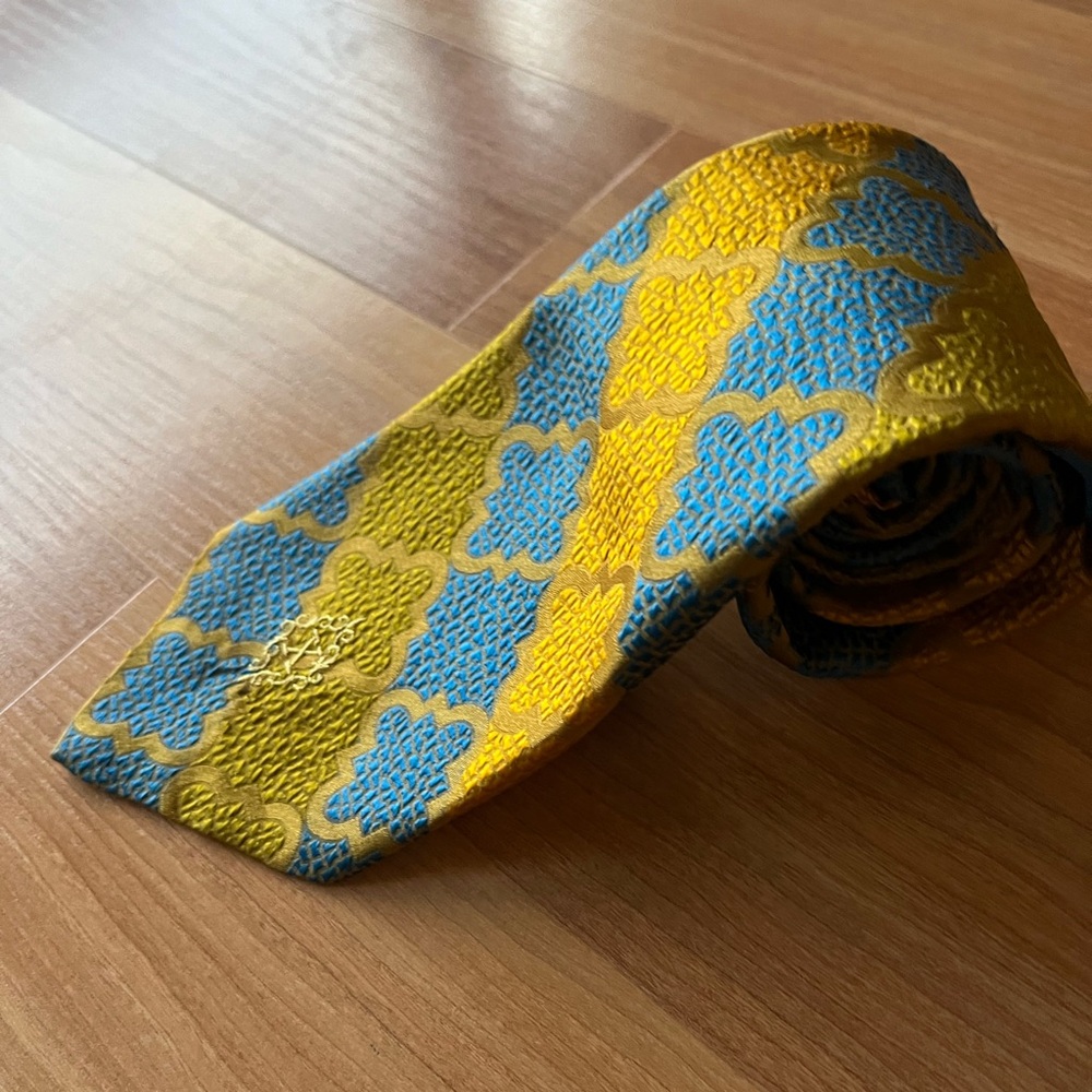 Vintage Diamond S Co All Silk Jacquard Tie Blue Gold Geometric USA